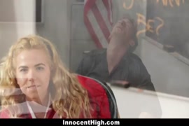 سكس اجنبي الولد حقيقي ينيك