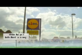 سكس امريكي حليب من البزاز وتحرش والدعق إباحية